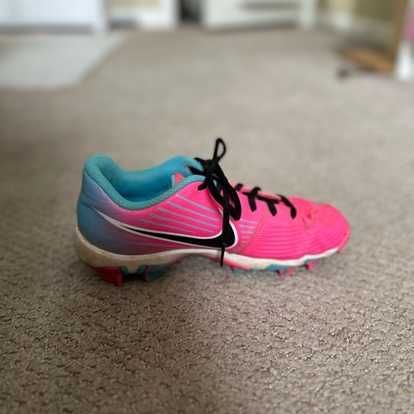 Nike Youth Softball Cleats - Size 3.5Y - Picture 6 of 6